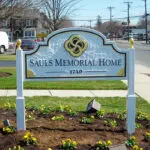 A sign that says " sauls memorial home ".